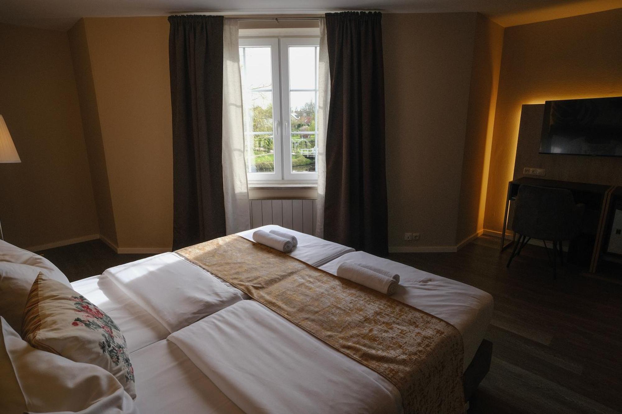 Parkhotel - Rosarium Uetersen Eksteriør bilde