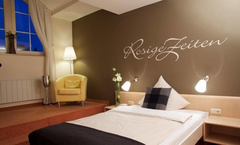 Parkhotel - Rosarium Uetersen Eksteriør bilde